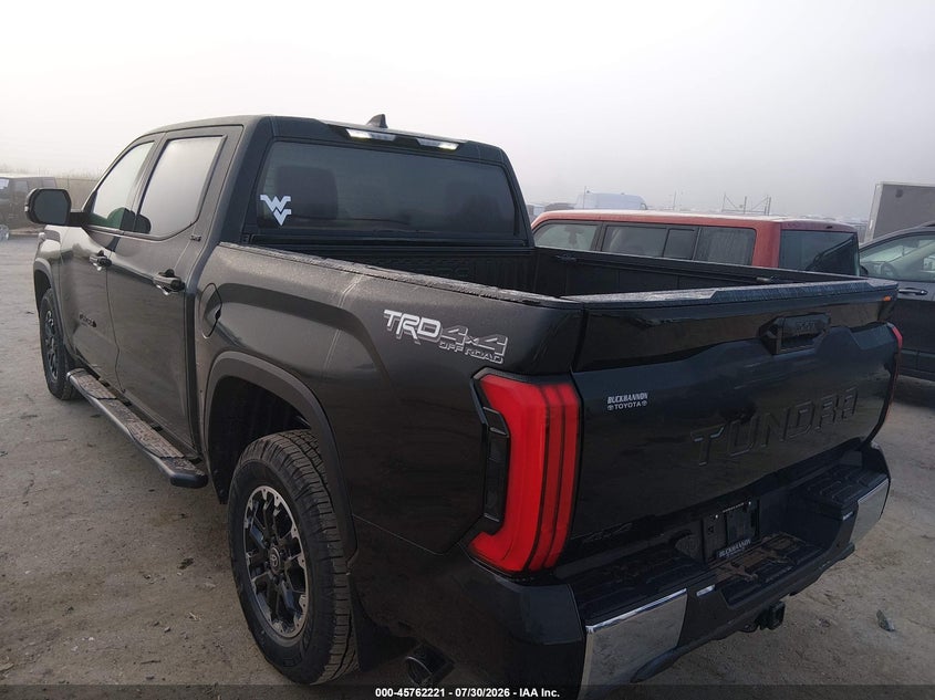 Vin: 5tfla5db7tx427934, lot: 46260970, toyota tundra sr5 crewmax 5.5' bed 20263
