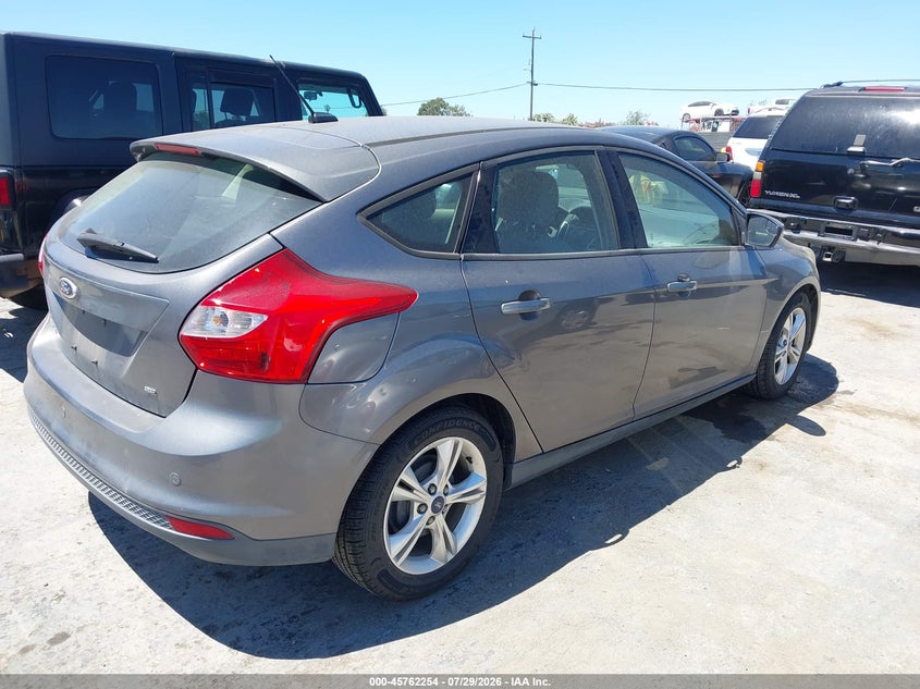 Vin: 1fadp3k25dl319627, lot: 46261003, ford focus se 20134