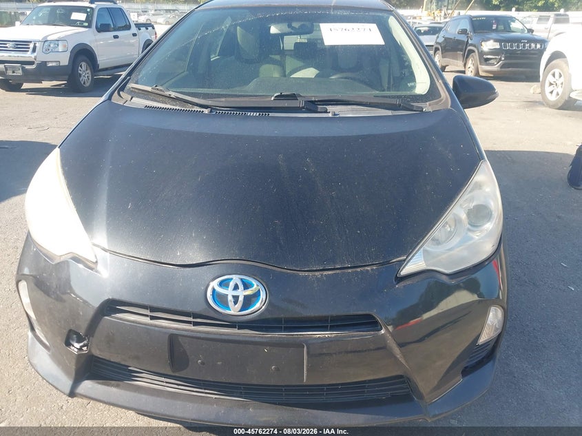 2013 TOYOTA PRIUS C auction photo 6