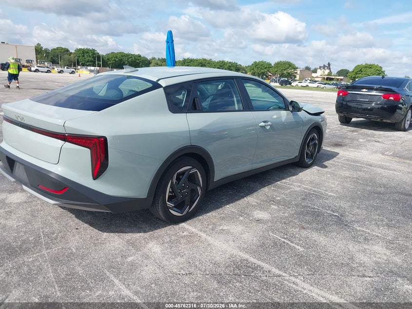 Vin: 3kpfu4de1se014768, lot: 46261065, kia k4 ex 20254