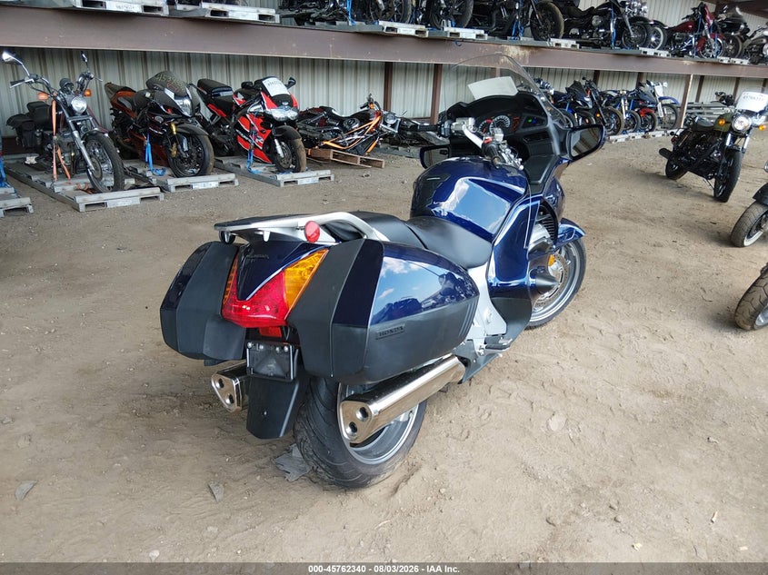2004 HONDA ST1300 auction photo 4