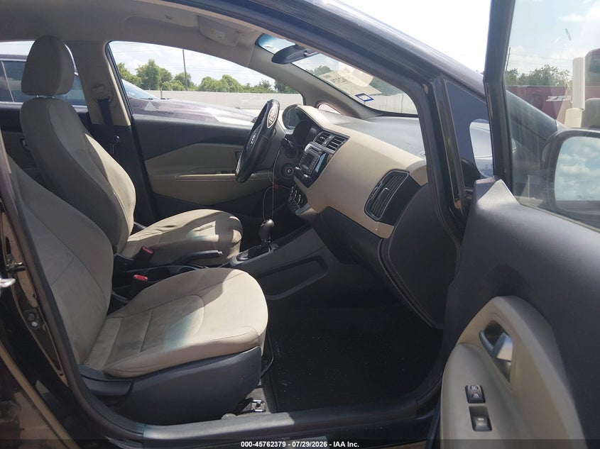 2017 KIA RIO auction photo 5