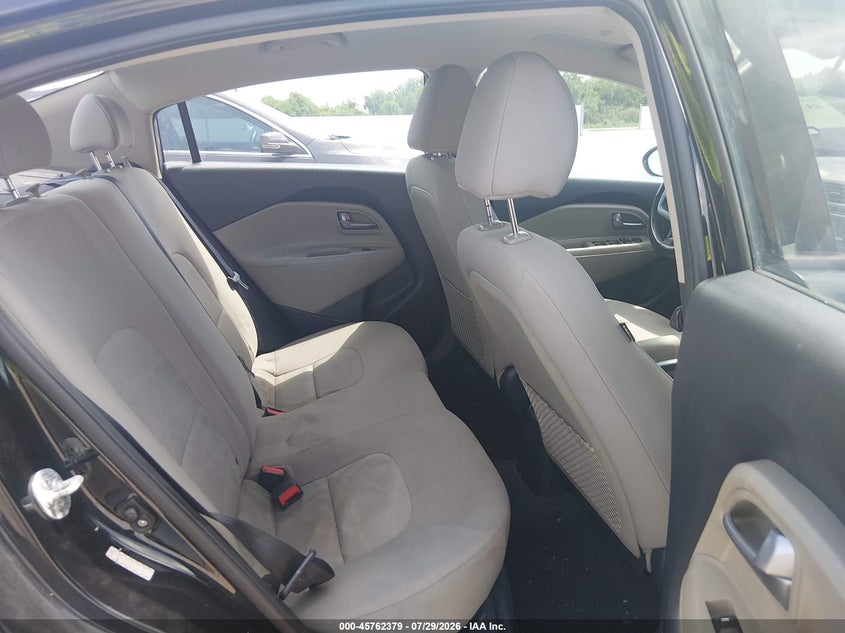 2017 KIA RIO auction photo 8