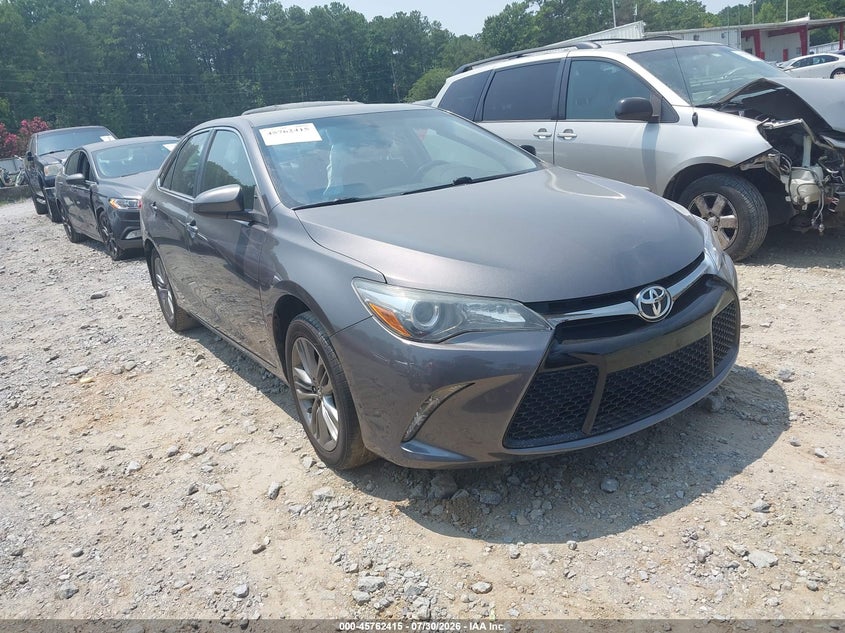 TOYOTA CAMRY - zdjęcie 1