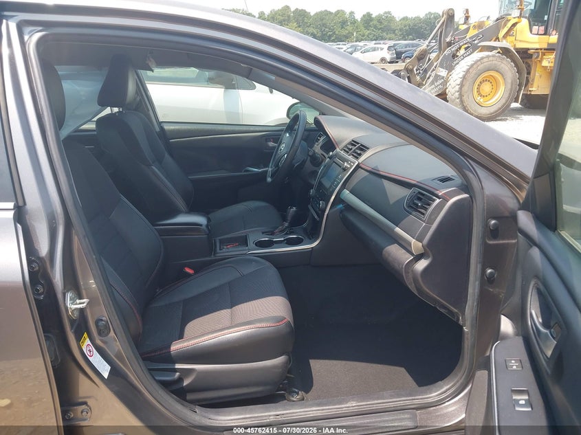 TOYOTA CAMRY - zdjęcie 5