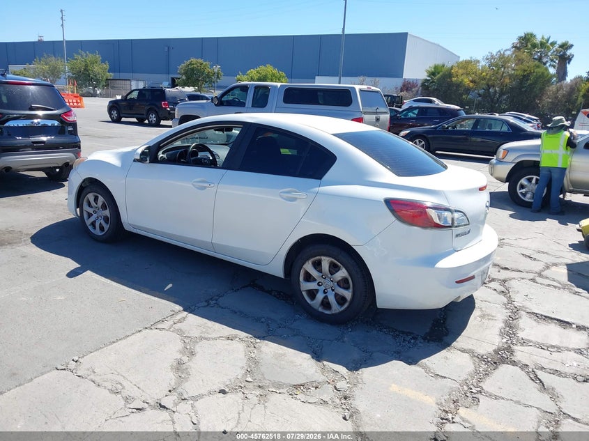 Vin: jm1bl1up6d1845738, lot: 46261265, mazda mazda3 i sport 20133