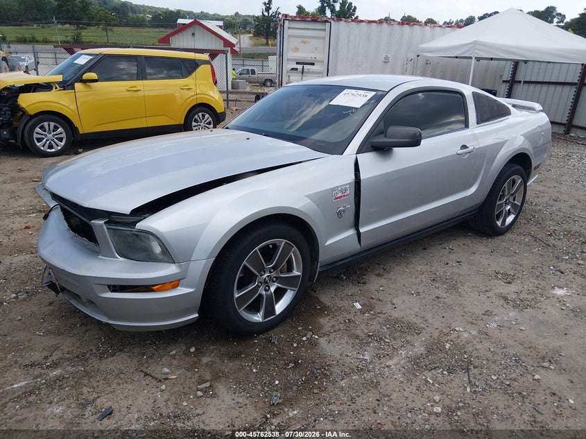 2009 FORD MUSTANG auction photo 2