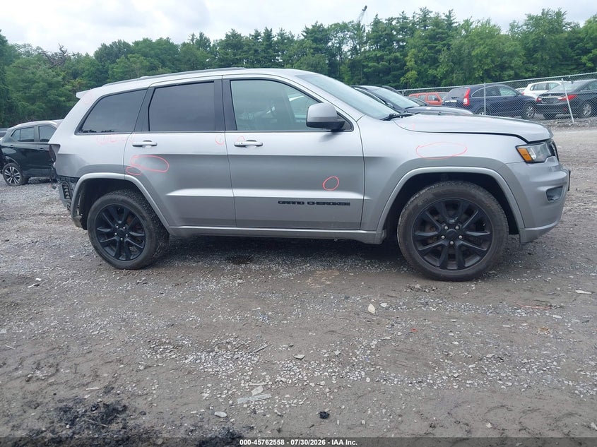 JEEP GRAND CHEROKEE - zdjęcie 13