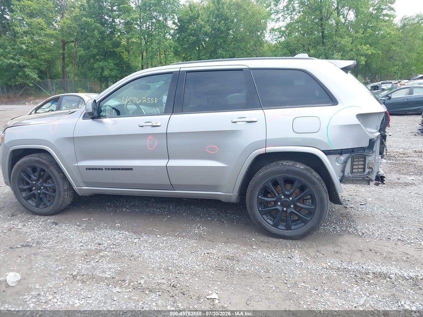 JEEP GRAND CHEROKEE - zdjęcie 14