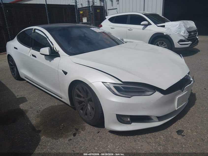 Vin: 5yjsa1e42lf363722, lot: 46261308, tesla model s performance dual motor all-wheel drive 20201