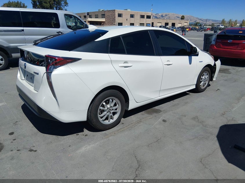 Vin: jtdkarfuxg3520381, lot: 46261312, toyota prius three 20164
