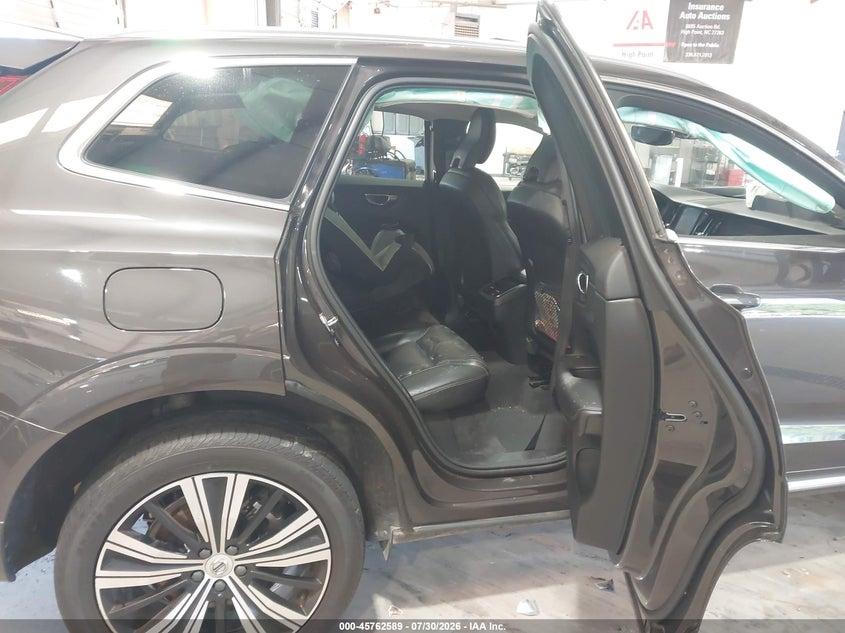 VOLVO XC60 - zdjęcie 8