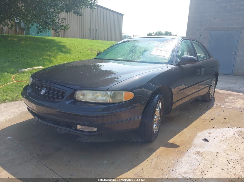 2001 BUICK REGAL auction photo 2