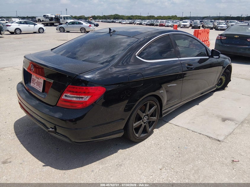 Vin: wddgj4hb3dg058941, lot: 46261480, mercedes-benz c 250 20134