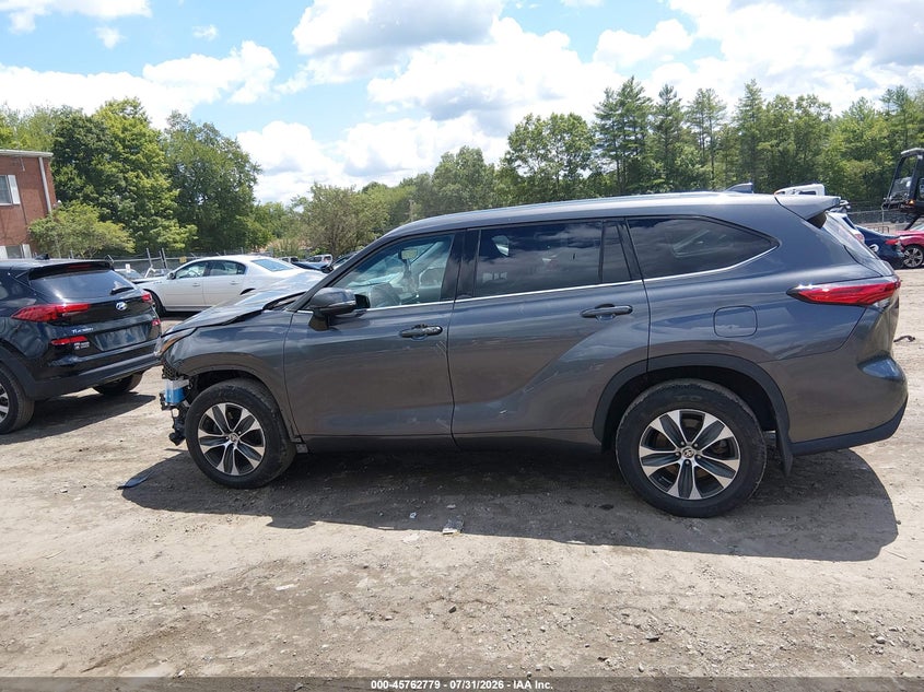 TOYOTA HIGHLANDER - zdjęcie 15