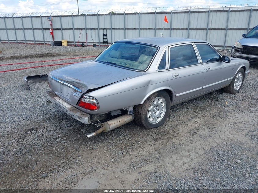 2000 JAGUAR XJ8 — zdjęcie 4
