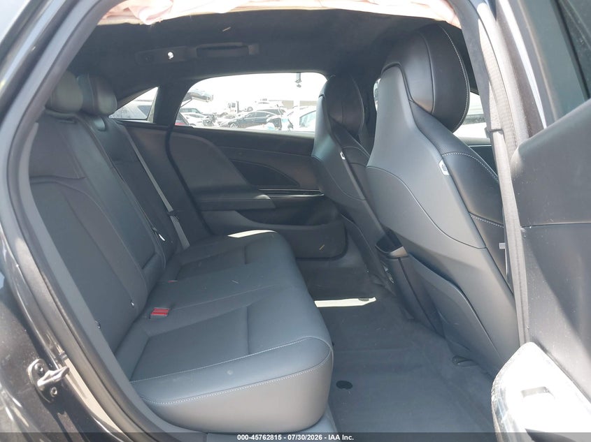 2024 LUCID AIR PURE · Фото 8