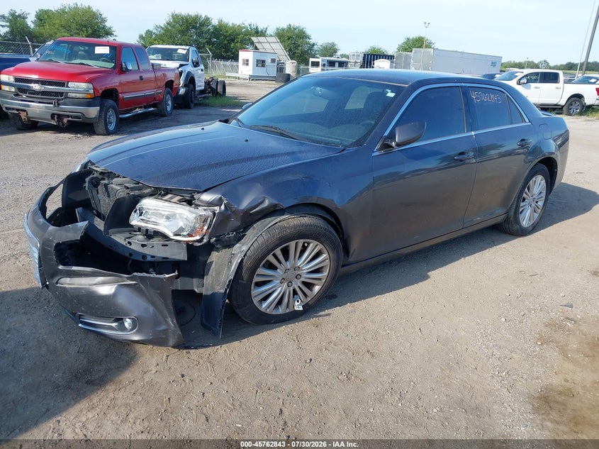 Vin: 2c3ccarg2dh543284, lot: 46261592, chrysler 300 motown 20132
