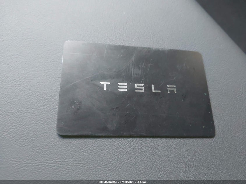 TESLA MODEL Y - zdjęcie 10