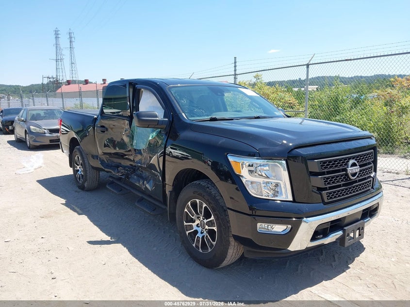 2023 NISSAN TITAN auction photo 1