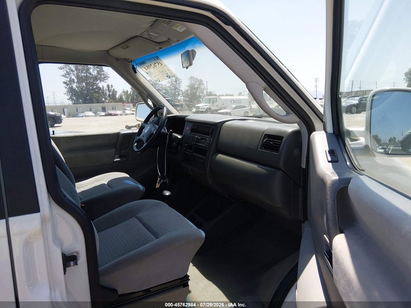 2003 VOLKSWAGEN EUROVAN auction photo 5