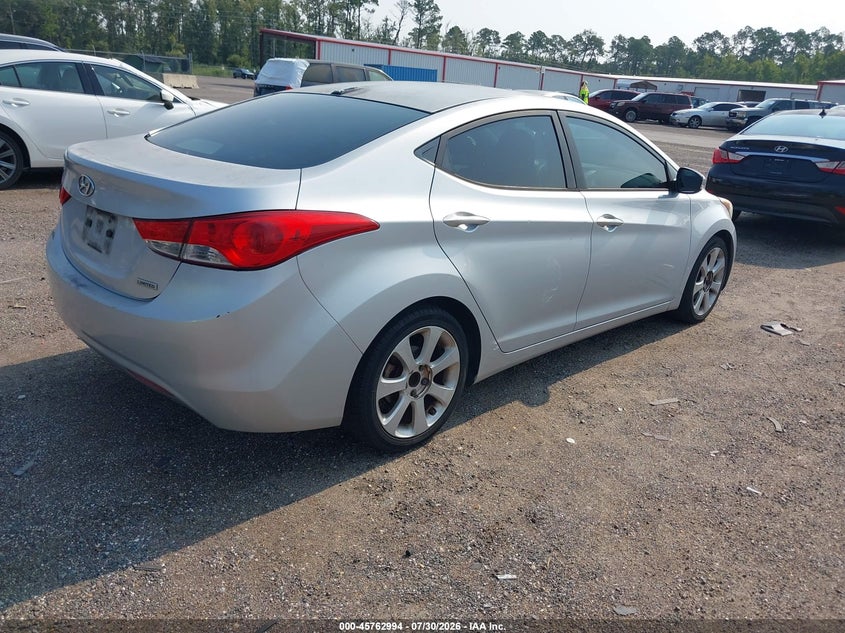 2013 HYUNDAI ELANTRA auction photo 4