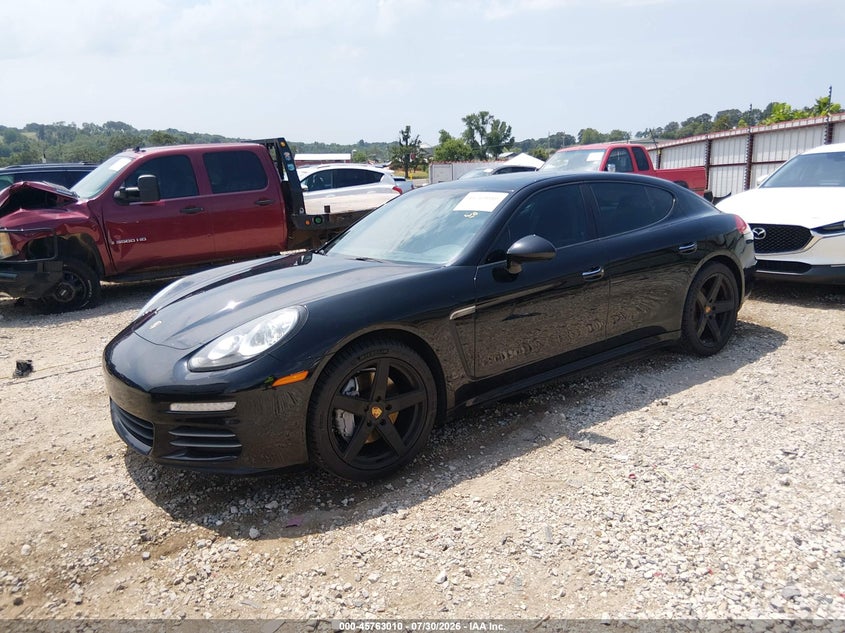 2014 PORSCHE PANAMERA auction photo 2