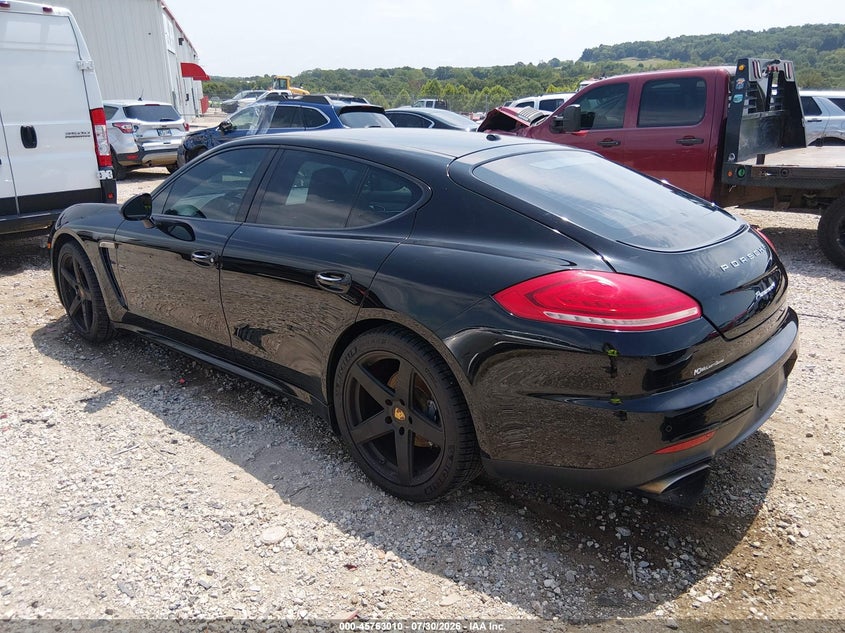 2014 PORSCHE PANAMERA auction photo 3
