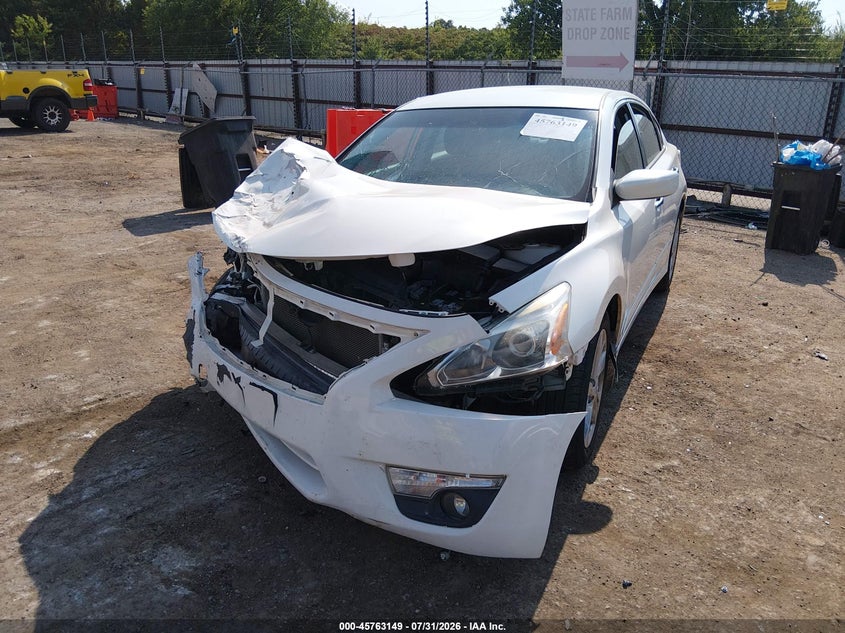 2015 Nissan Altima, Front End, IAAI, VIN 1N4AL3AP8FC145924 — photo 2
