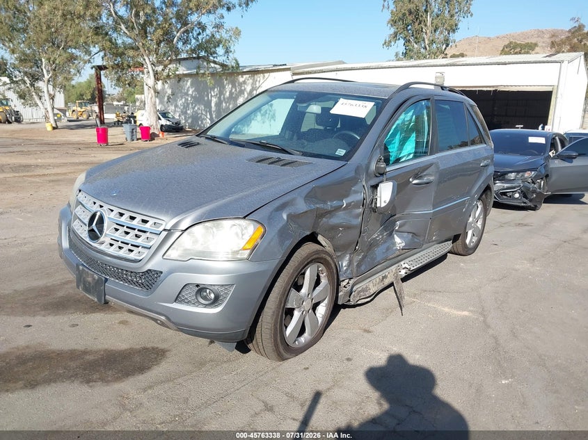 2010 MERCEDES-BENZ ML 350 — zdjęcie 2