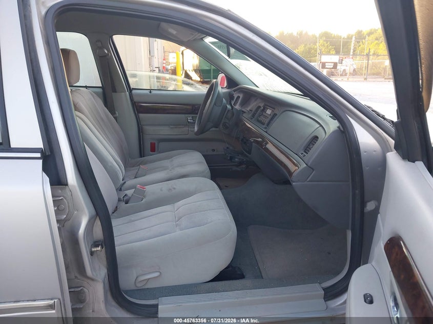 2005 MERCURY GRAND MARQUIS auction photo 5