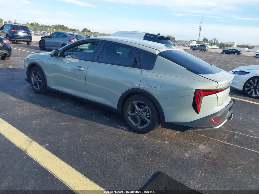 Vin: 3kpft4de6se027115, lot: 46262373, kia k4 lxs 20253