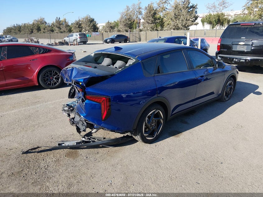 Vin: 3kpfu4de3se020796, lot: 46262399, kia k4 ex 20254