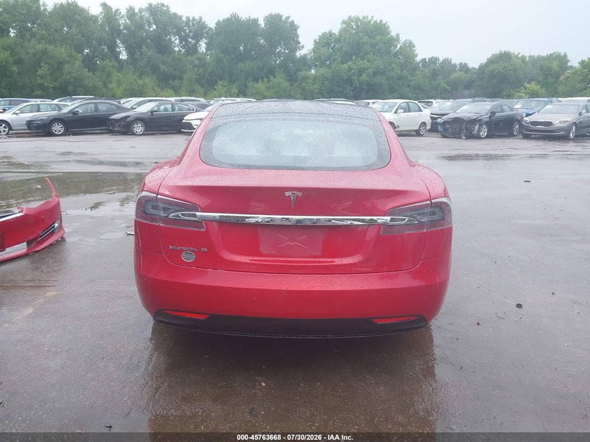 TESLA MODEL S - zdjęcie 17
