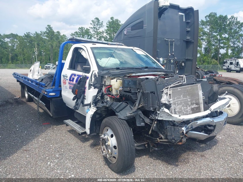 2022 CHEVROLET SILVERADO 4500HD auction photo 1