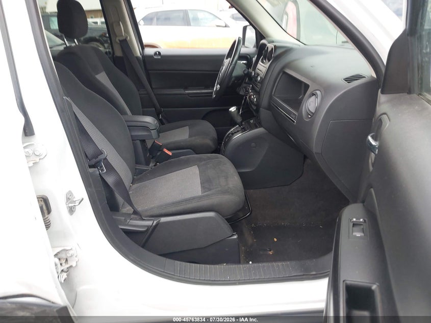 2017 JEEP PATRIOT auction photo 5