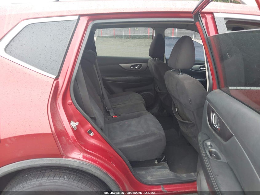 2015 NISSAN ROGUE auction photo 8