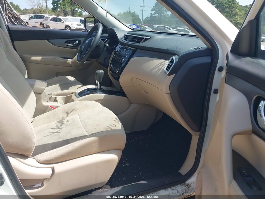 2016 NISSAN ROGUE auction photo 5