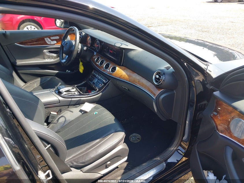 2017 MERCEDES-BENZ E 300 auction photo 5