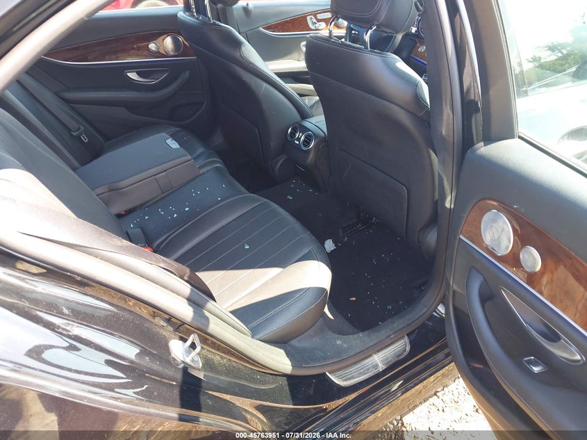 2017 MERCEDES-BENZ E 300 auction photo 8