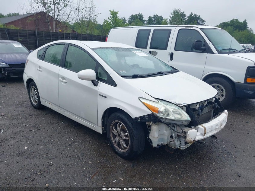 2014 TOYOTA PRIUS auction photo 1