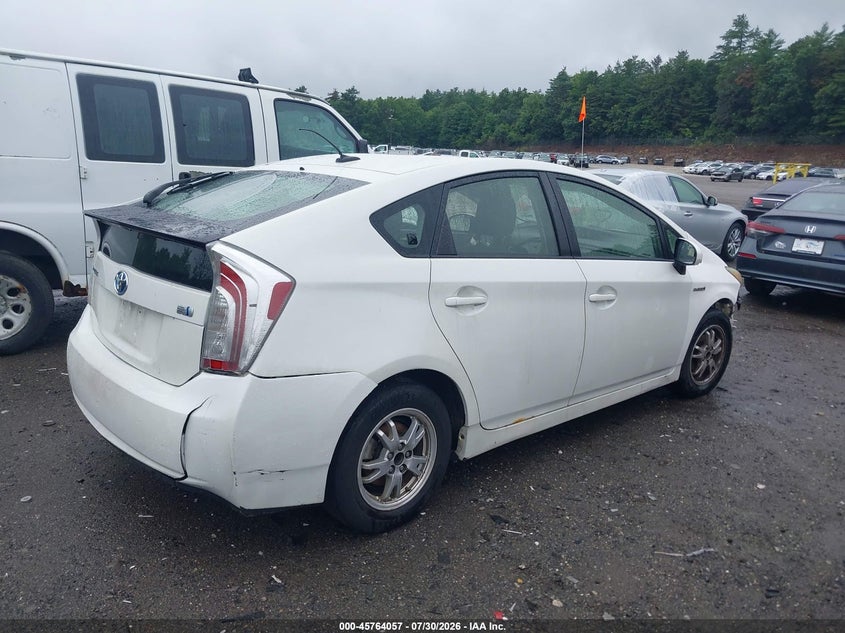 2014 TOYOTA PRIUS auction photo 4