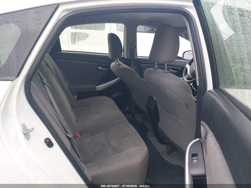 2014 TOYOTA PRIUS auction photo 8