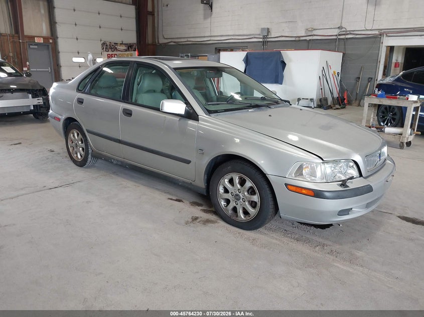2001 VOLVO S40 auction photo 1