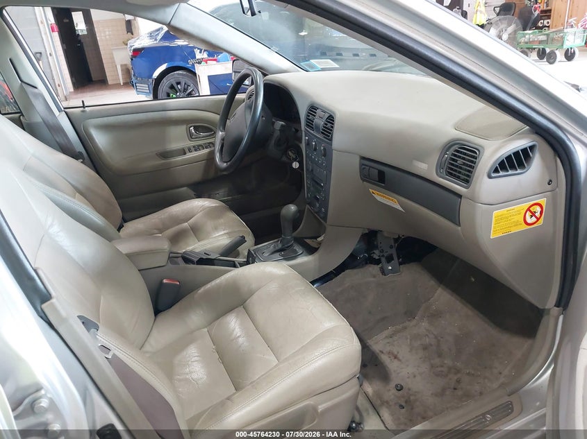 2001 VOLVO S40 auction photo 5