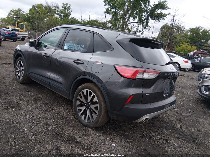 Vin: 1fmcu9bz3lua48831, lot: 46262995, ford escape se sport hybrid 20203