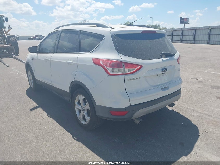 Vin: 1fmcu9gx6fua45191, lot: 46263038, ford escape se 20153