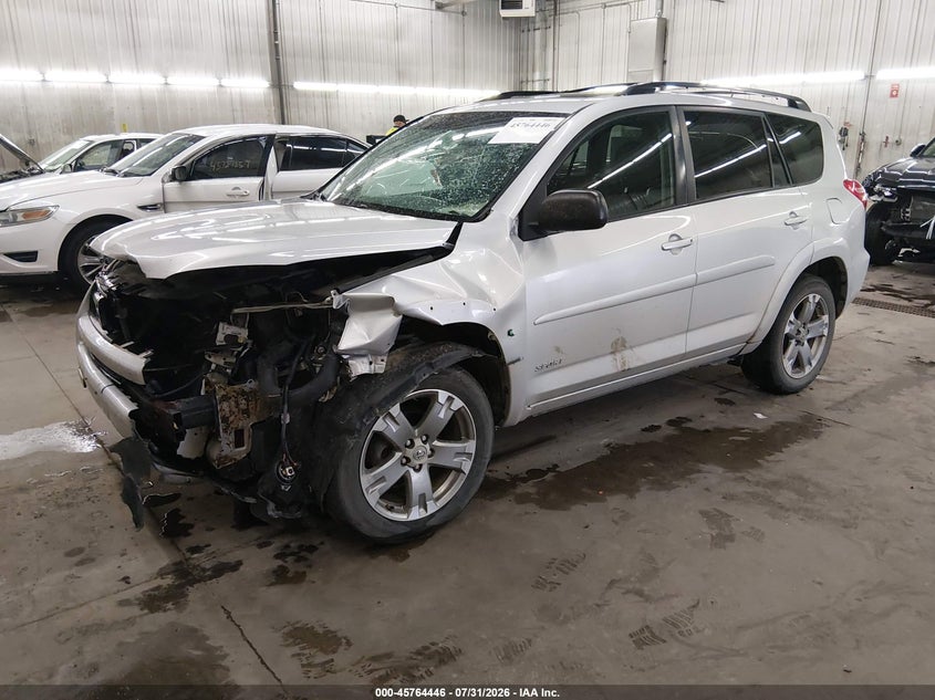 2011 Toyota RAV 4, Left Front, IAAI, VIN 2T3RF4DV3BW165526 — photo 2