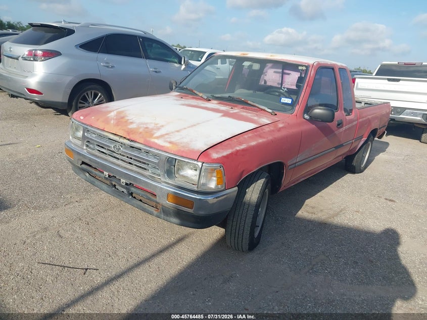 1992 TOYOTA PICKUP auction photo 2