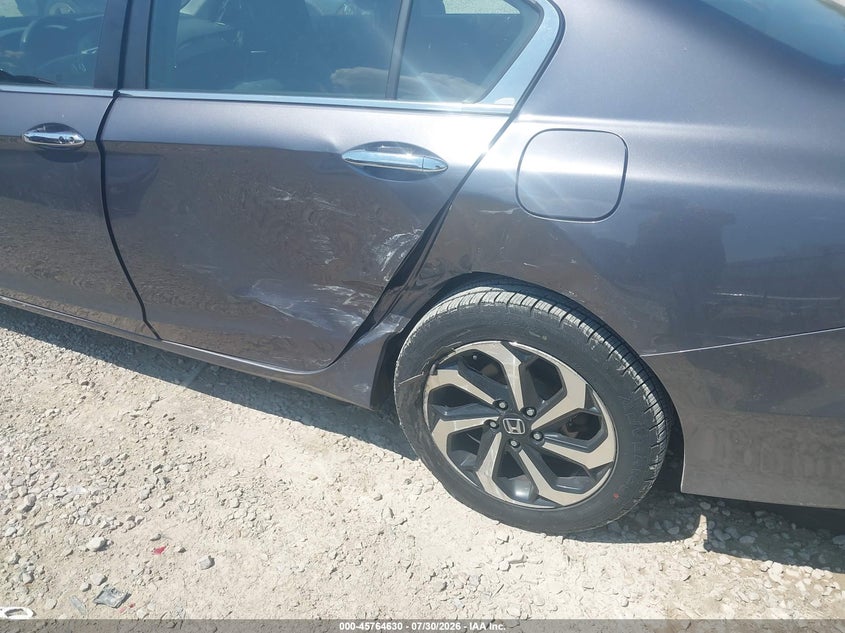 2017 HONDA ACCORD auction photo 6